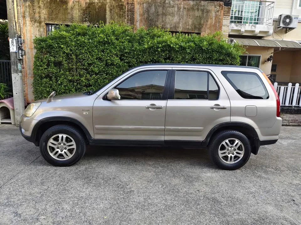2003 Honda CR-V II 2