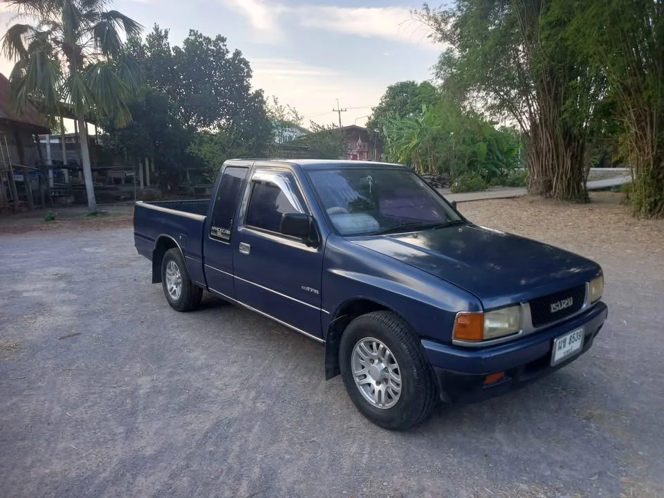 1994 Isuzu TFR III 2