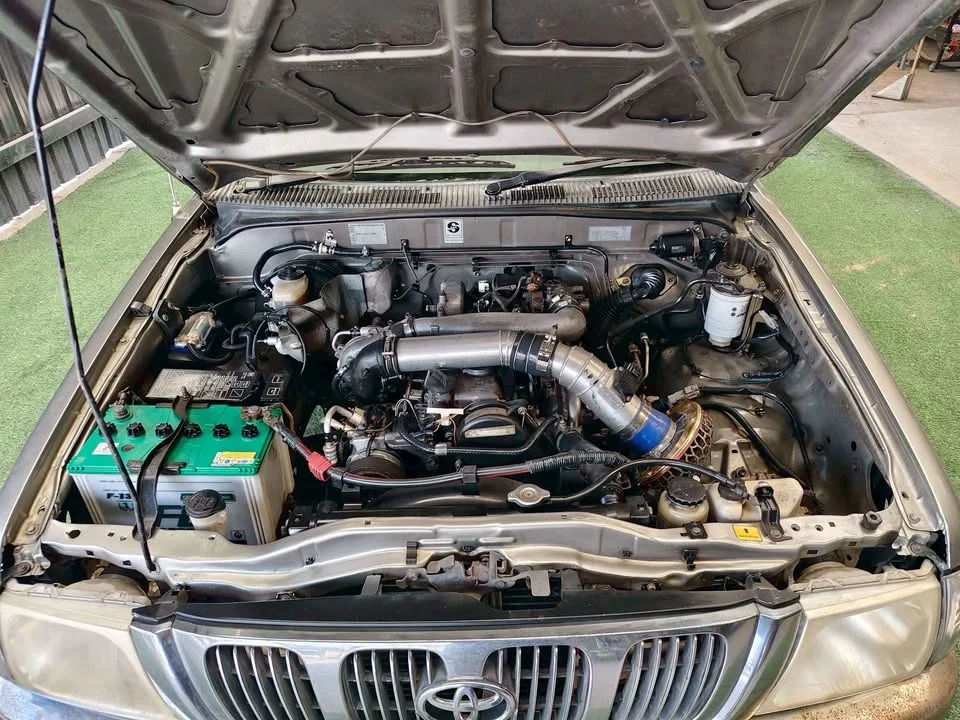 2003 Toyota Hilux Tiger VI 3
