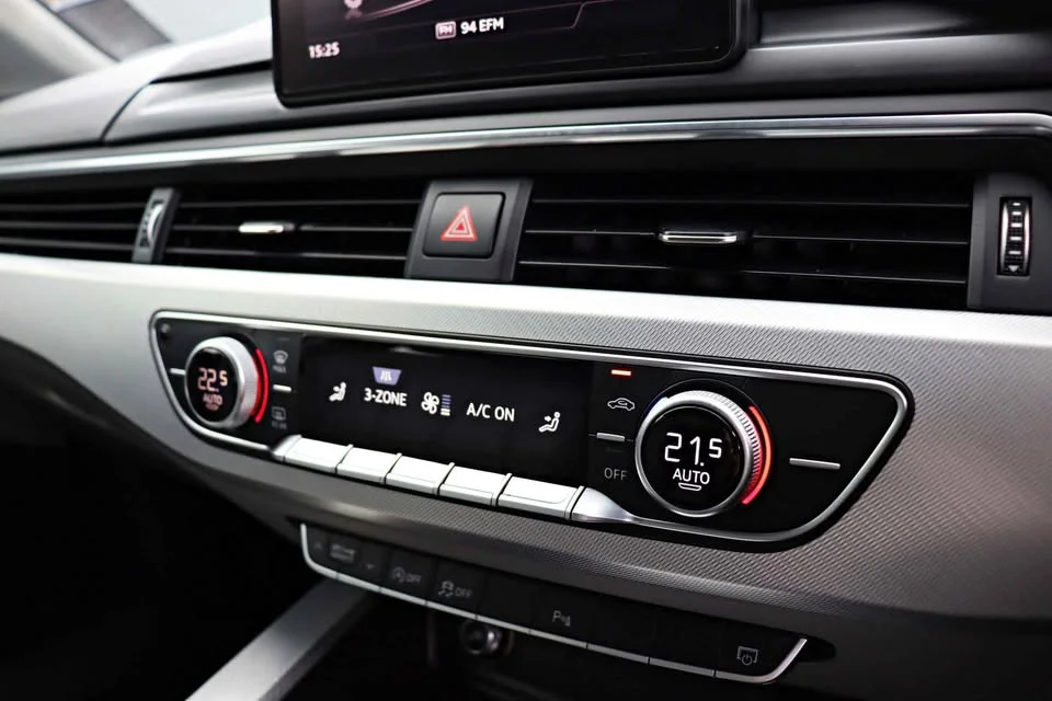 2016 Audi A4 B9 (8W) 3