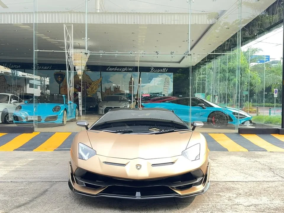 2021 Lamborghini Aventador 3