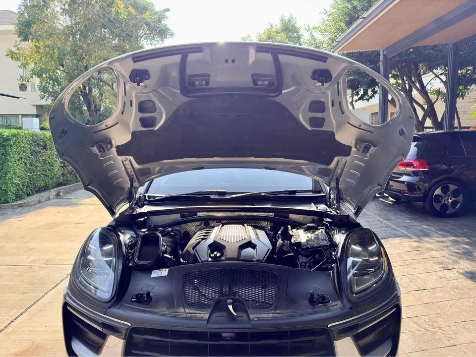 2022 Porsche Macan I 2