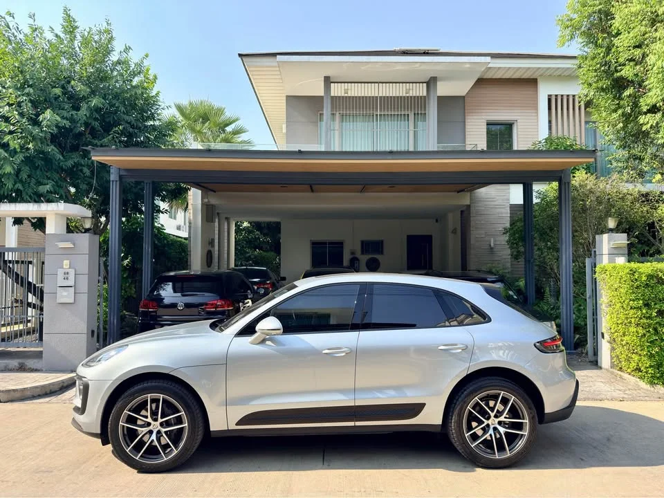 2022 Porsche Macan I 3