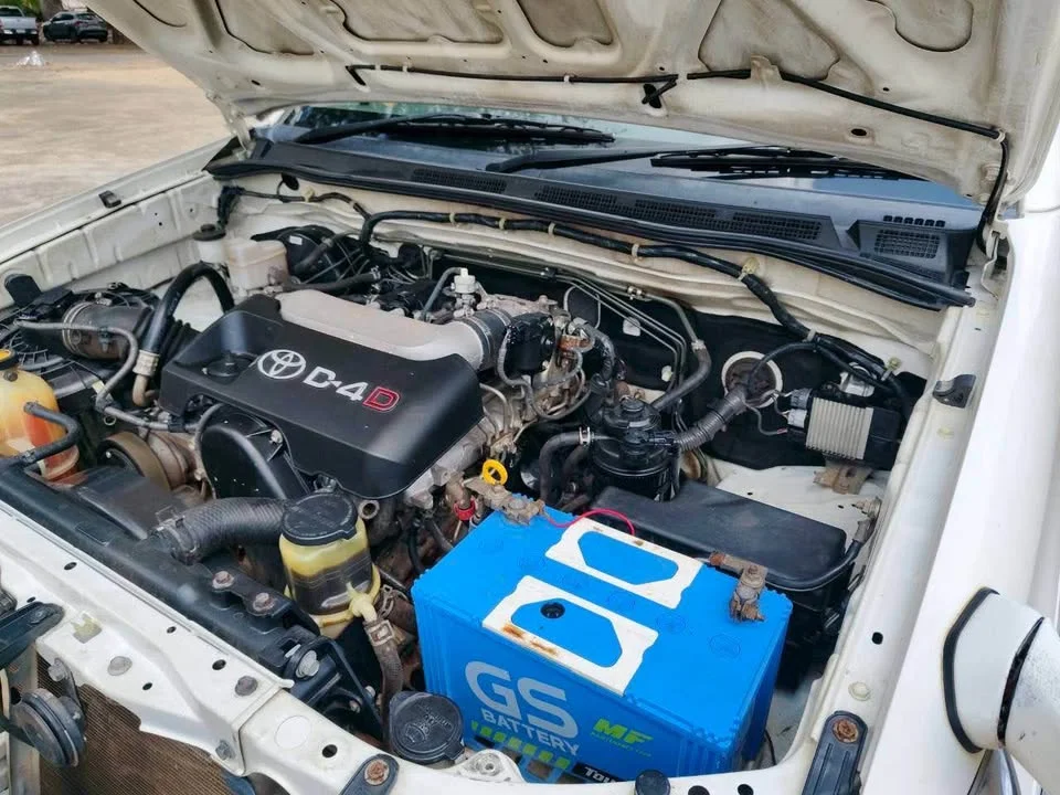2012 Toyota Hilux VII 2