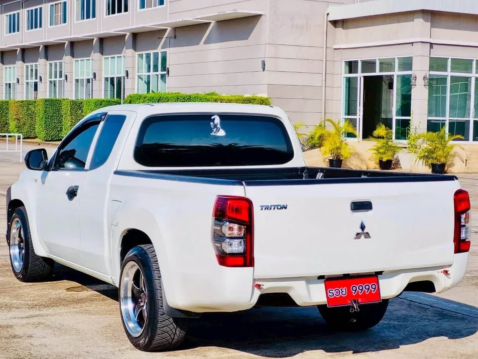 2019 Mitsubishi Triton V 2