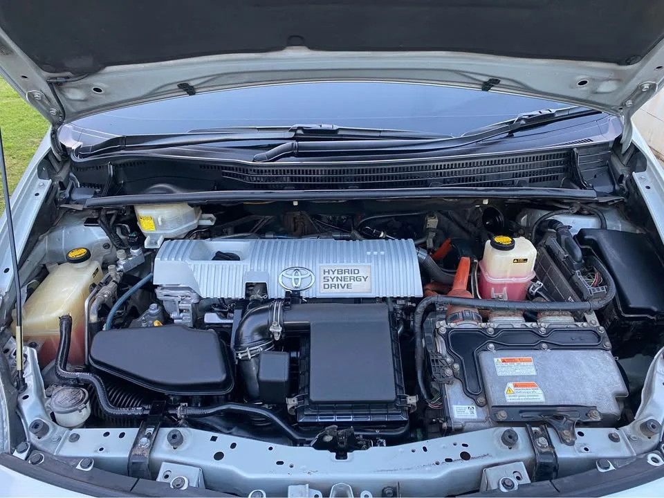 2012 Toyota Prius III 2