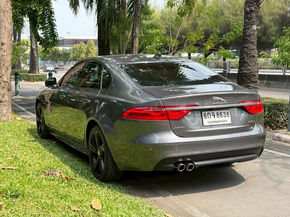 2017 Jaguar XF X260 2