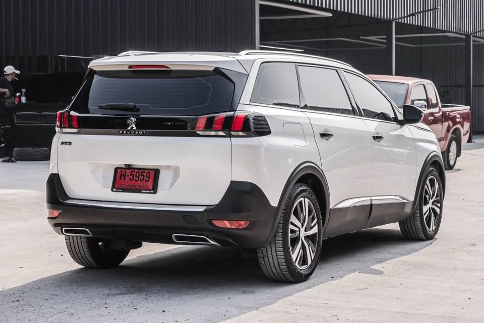 2020 Peugeot 5008 II 3