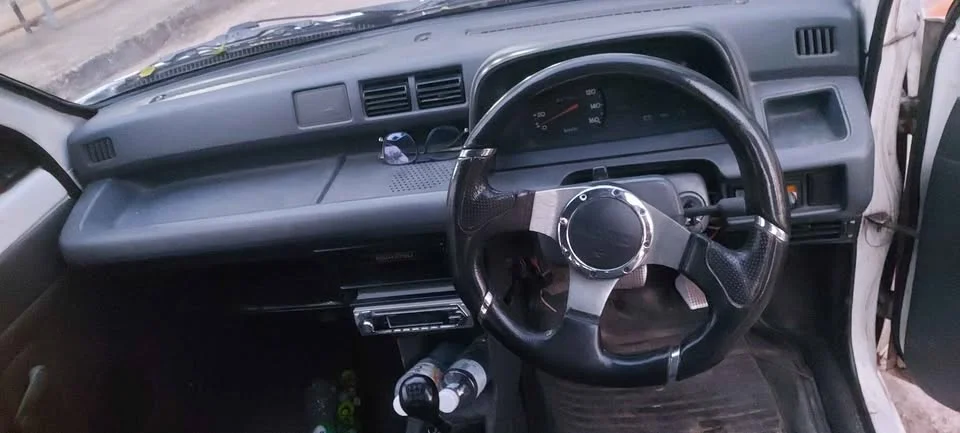 1996 Daihatsu Mira L200 3