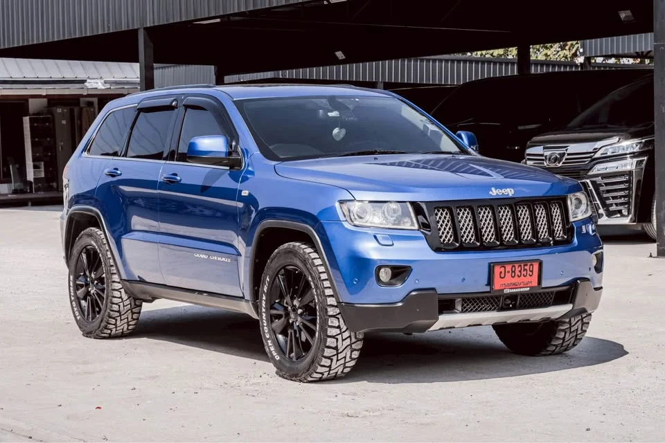 2013 Jeep Grand Cherokee WK2 3