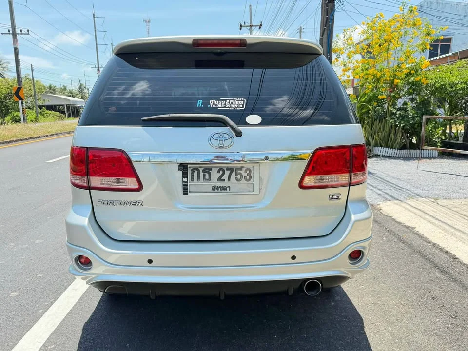 2005 Toyota Fortuner I 2