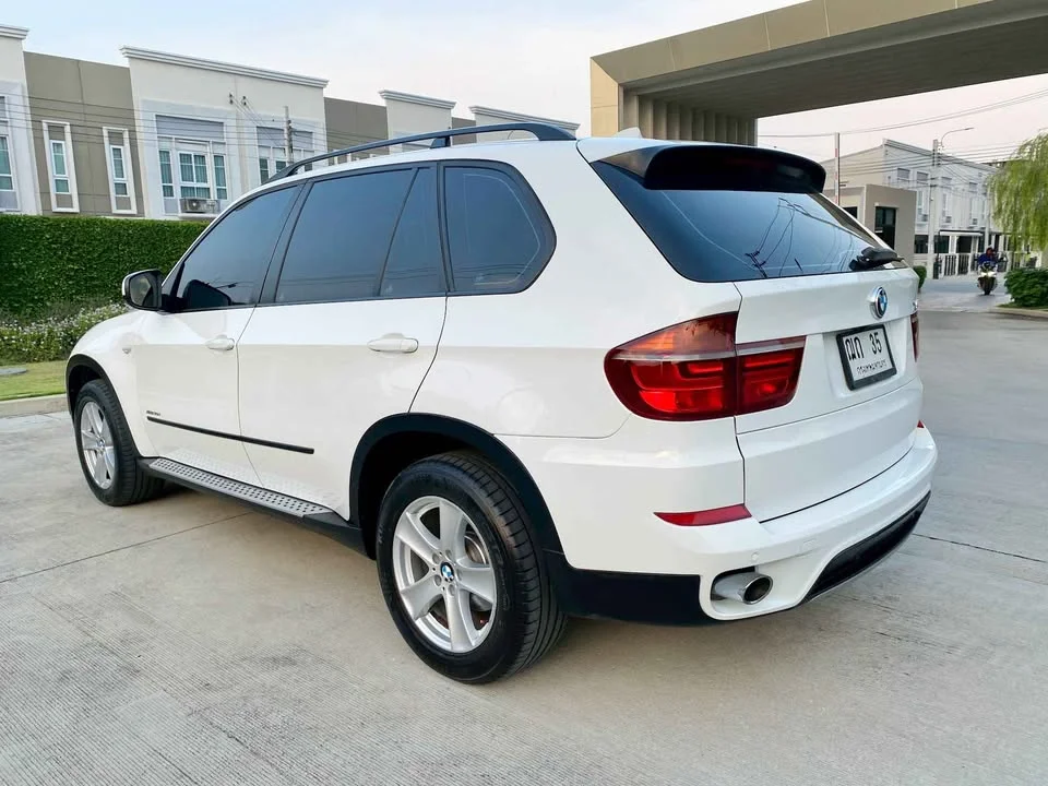 2011 BMW X5 E70 3