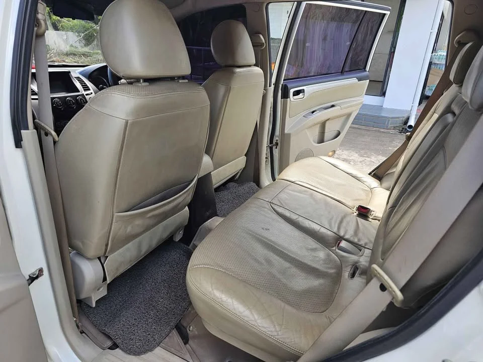 2010 Mitsubishi Pajero Sport II 2