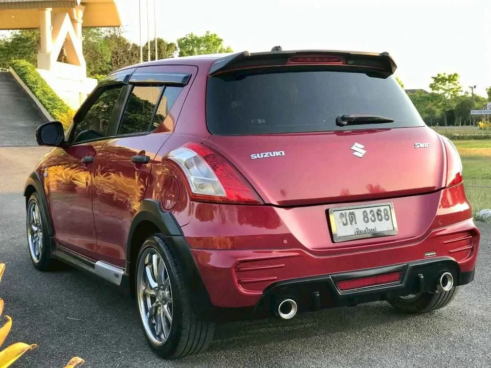 2012 Suzuki Swift II 3