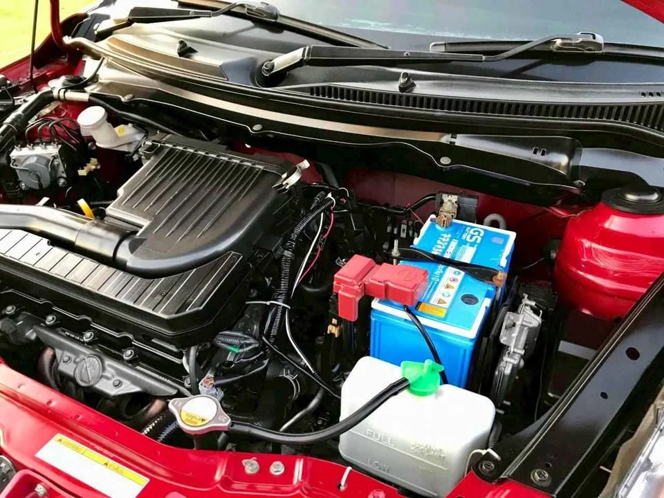 2012 Suzuki Swift II 2