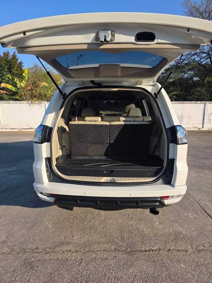 2012 Mitsubishi Pajero Sport II 2