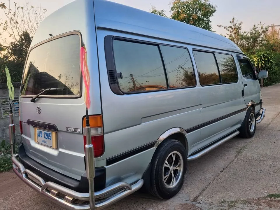 2004 Toyota Commuter IV (H100) 2