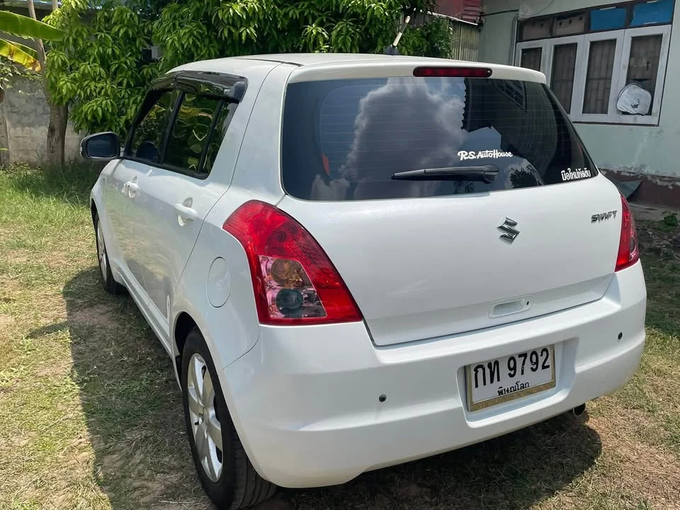 2011 Suzuki Swift I 2