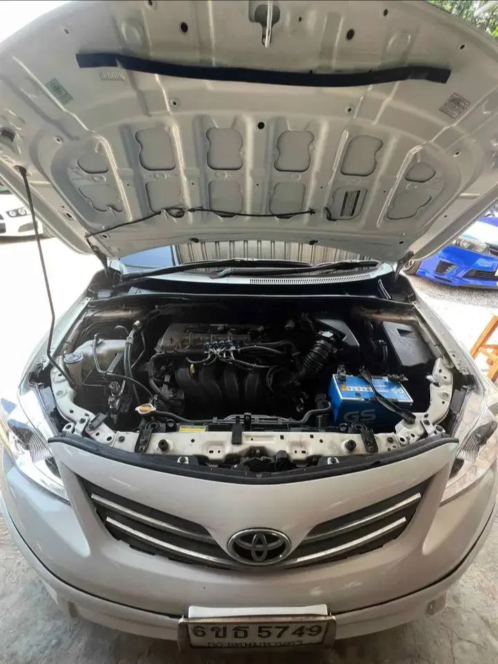 2013 Toyota Corolla Altis X (E140) 3