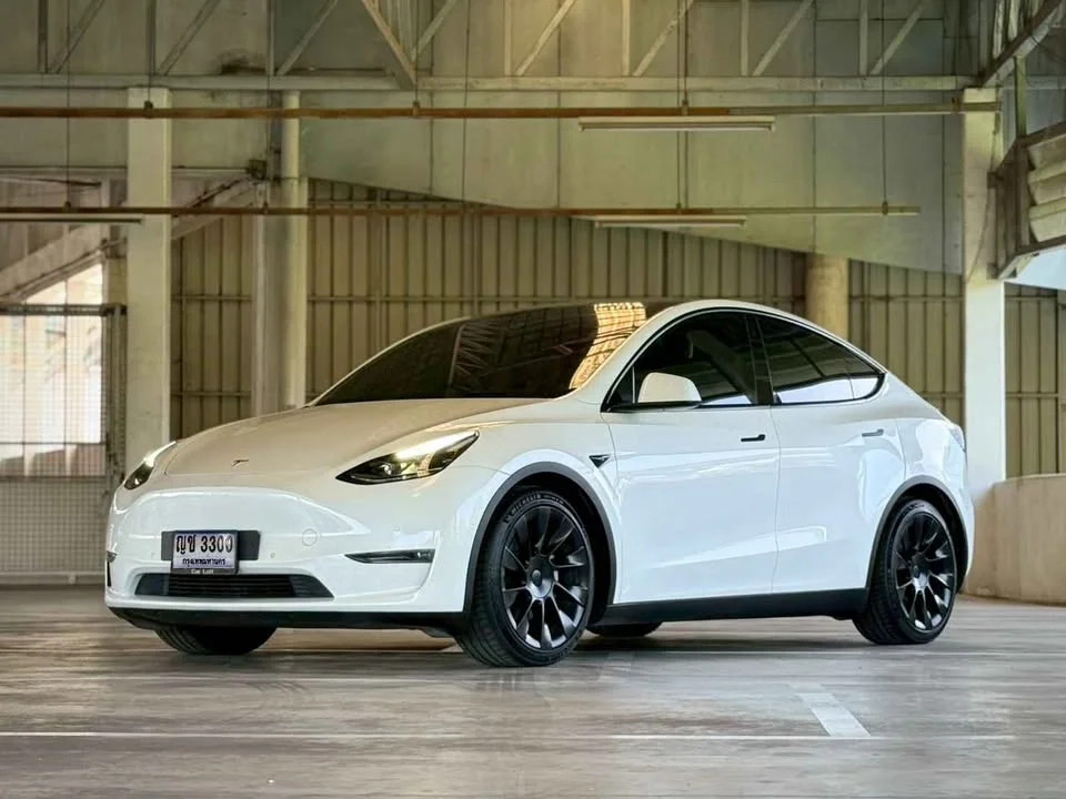 2022 Tesla Model Y 2