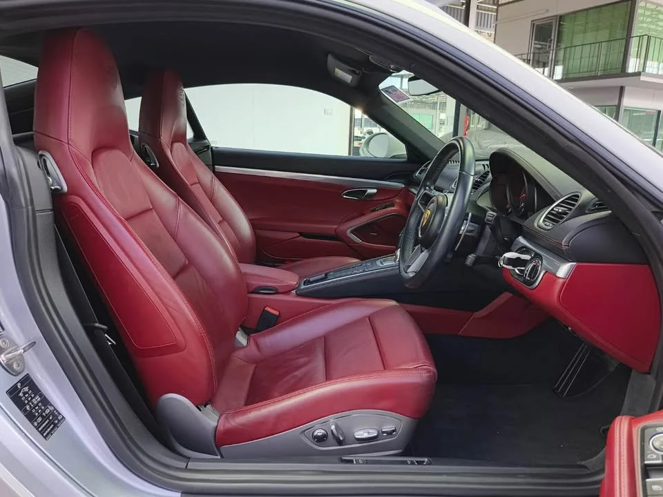 2018 Porsche 718 Boxster and Cayman IV 2
