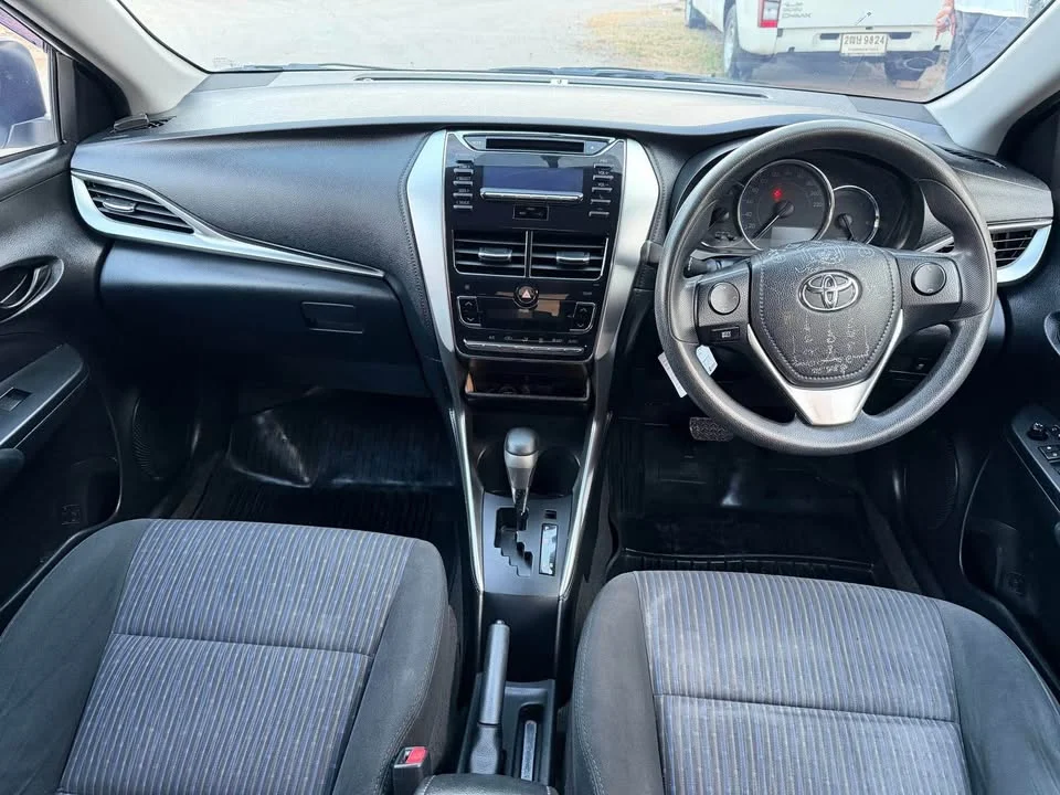 2018 Toyota Yaris ATIV III 2