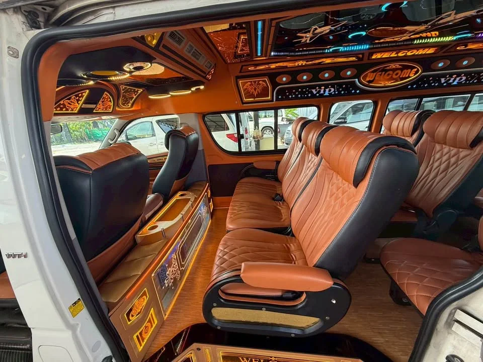 2010 Toyota Commuter V (H200) 3