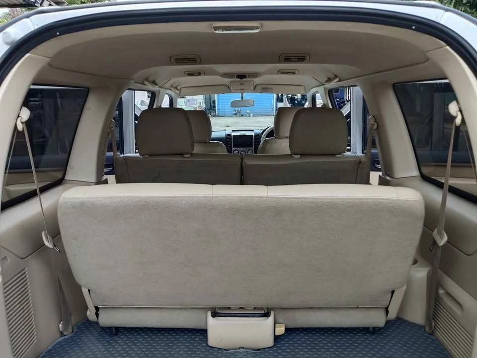 2012 Ford Everest I 3