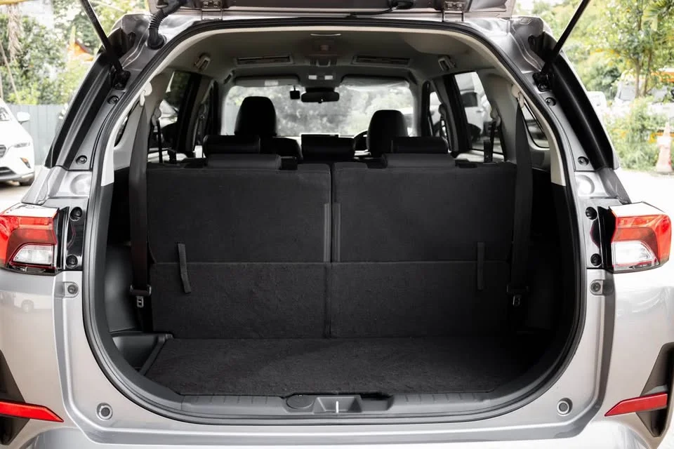 2023 Toyota Veloz III 3