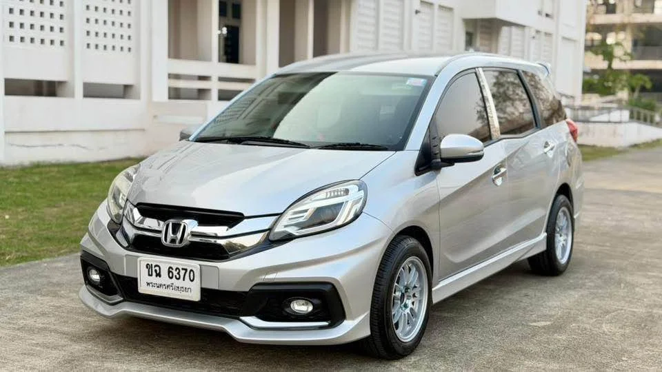 2014 Honda Mobilio II 2