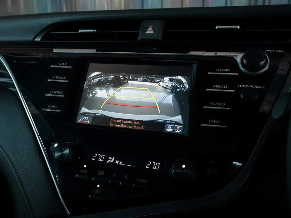 2021 Toyota Camry VIII (XV70) 3