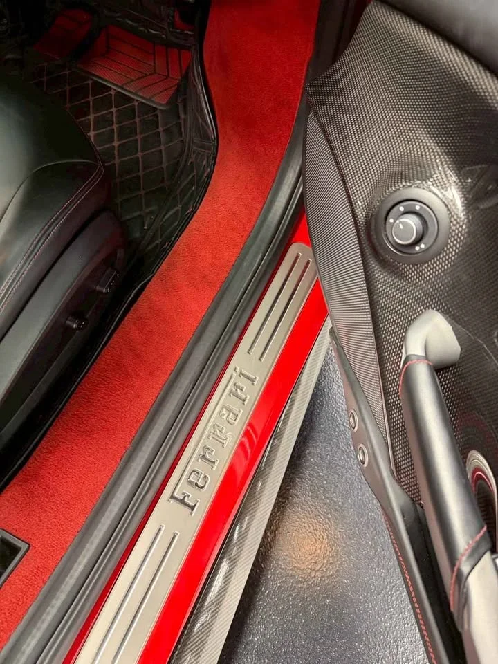2016 Ferrari 488 2