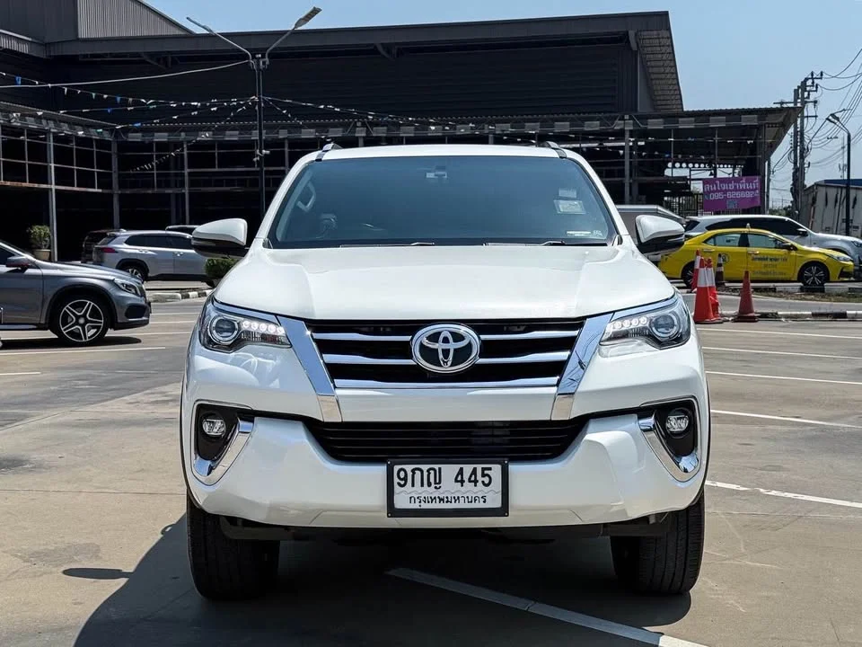 2019 Toyota Fortuner II 3