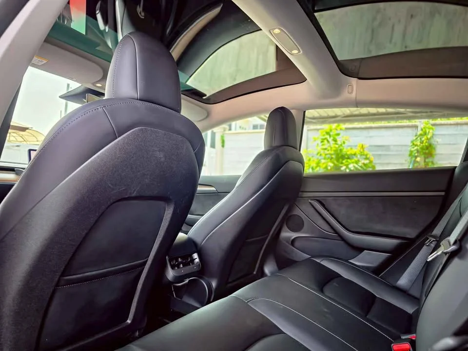 2023 Tesla Model 3 2