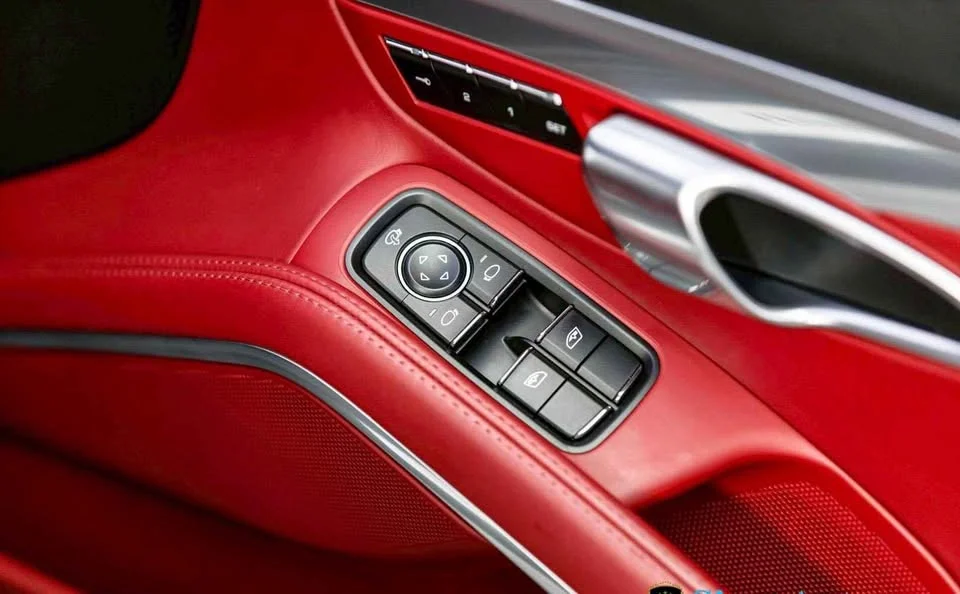 2018 Porsche 718 Boxster and Cayman IV 3