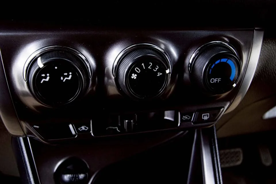 2015 Toyota Yaris III 2