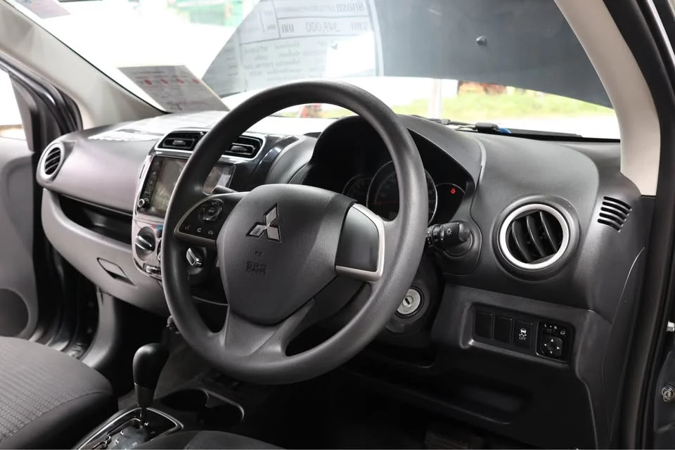 2023 Mitsubishi Attrage VI 3