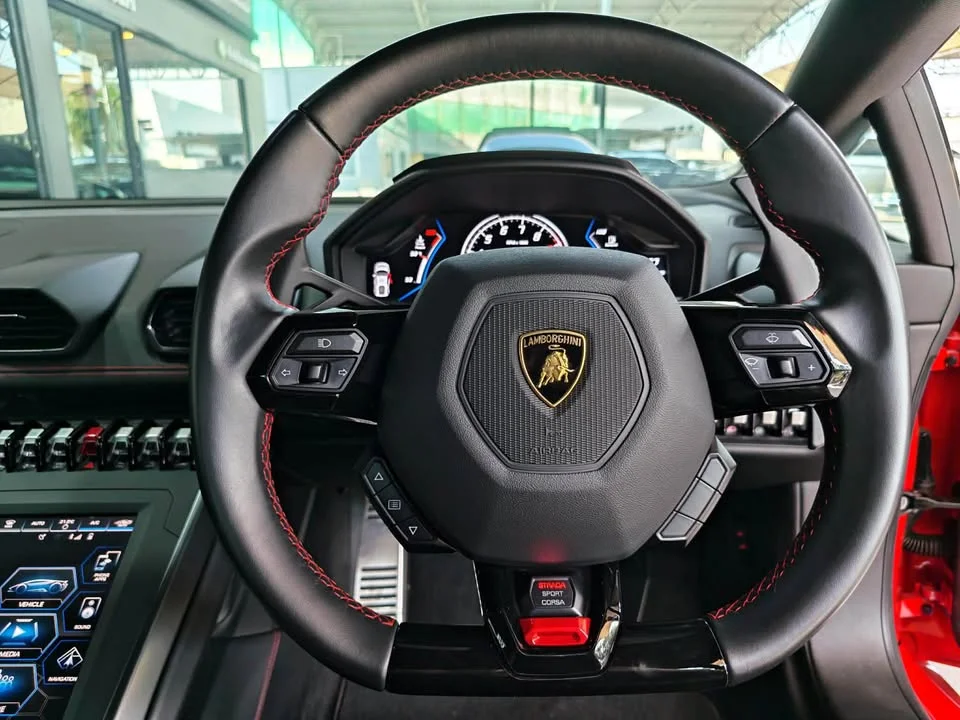 2022 Lamborghini Huracan 2