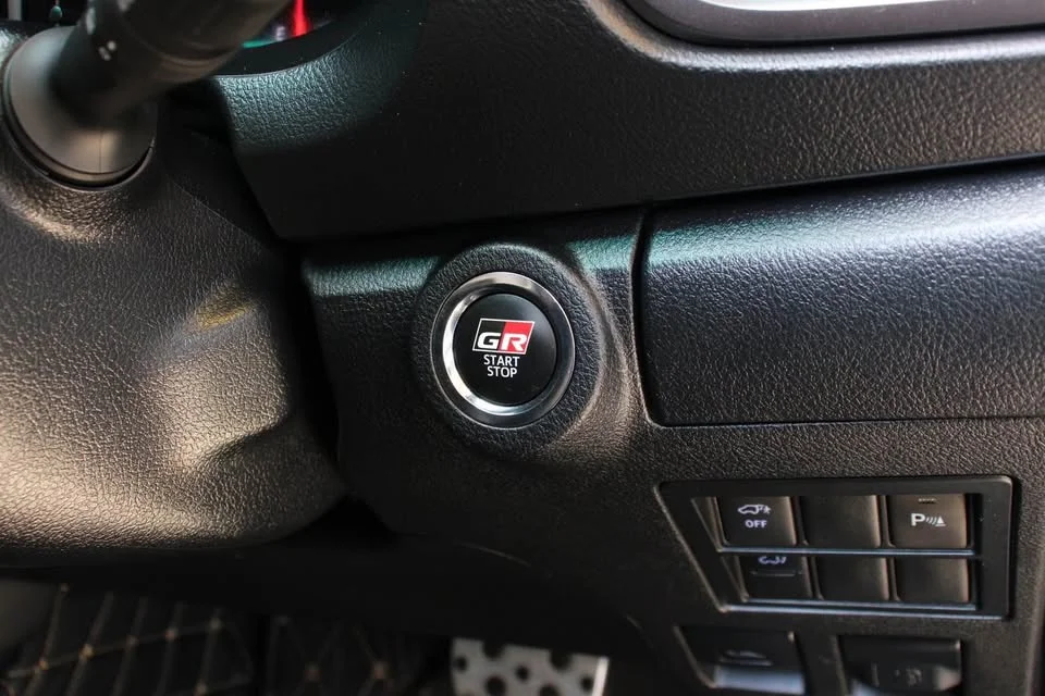 2023 Toyota Fortuner II 2