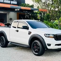 2021 Ford Everest II 2