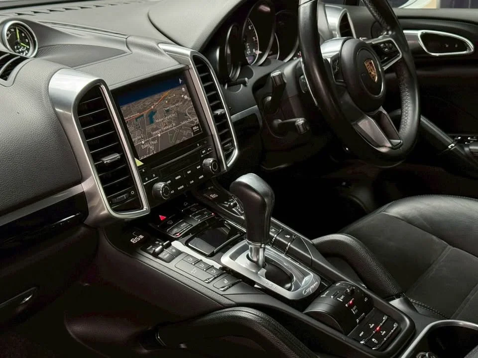 2017 Porsche Cayenne II 2
