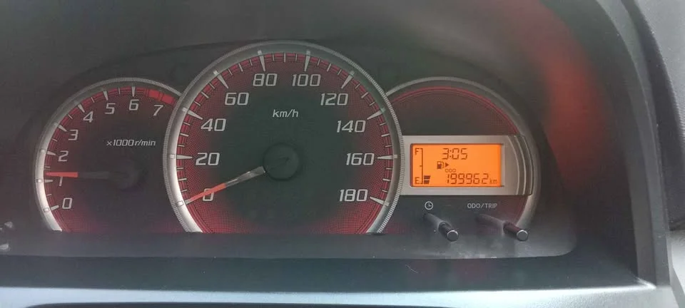 2011 Toyota Avanza II 2