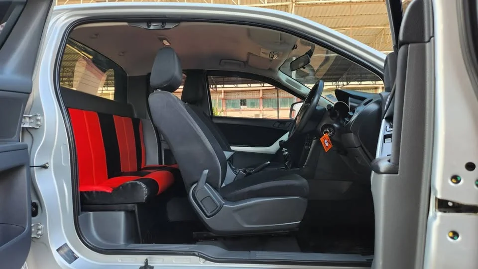 2015 Mazda BT-Series II 2