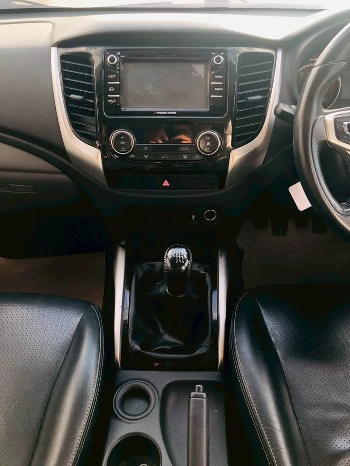 2018 Mitsubishi Triton V 3