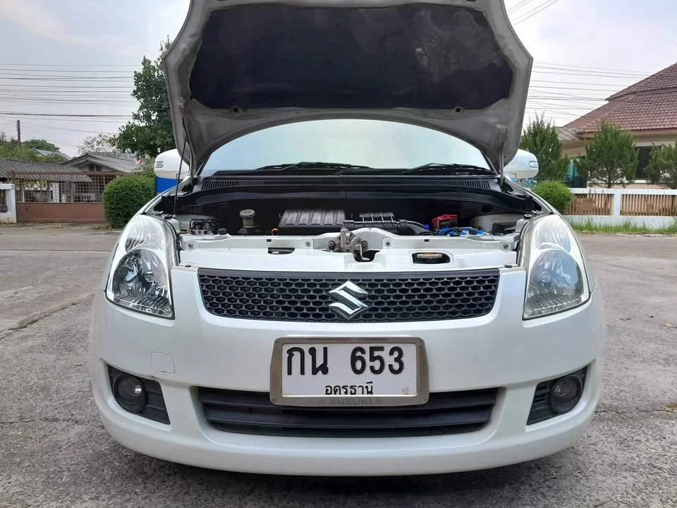 2011 Suzuki Swift I 3