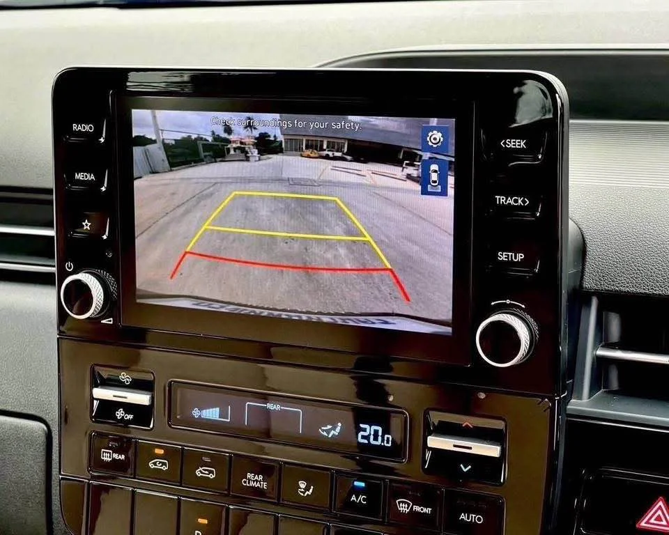 2023 Hyundai Staria US4 3