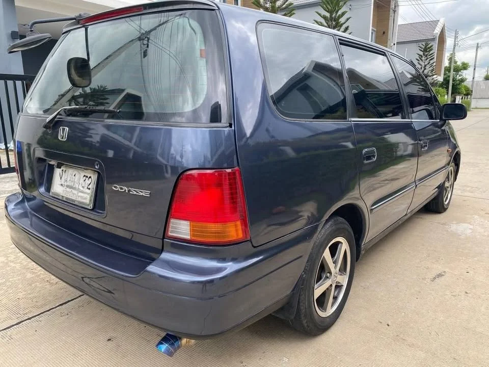 1996 Honda Odyssey I 3