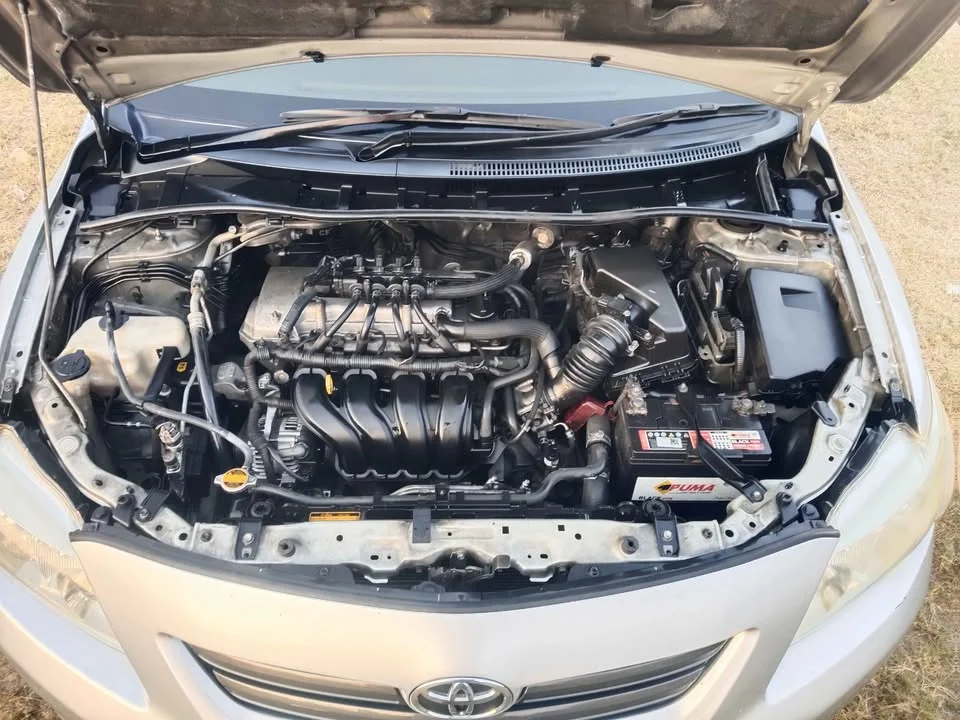 2010 Toyota Corolla Altis X (E140) 3