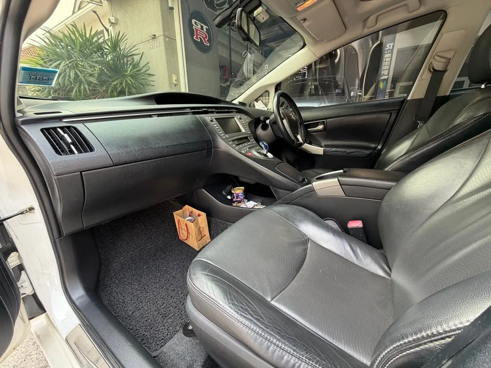 2013 Toyota Prius III 3