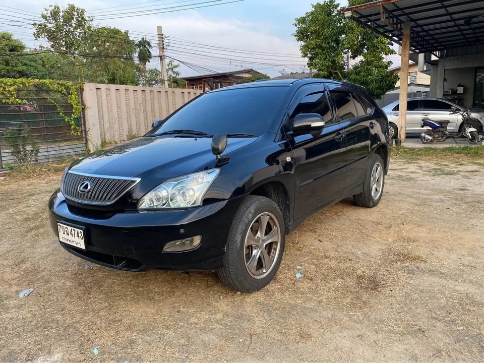 2004 Toyota Harrier II 3